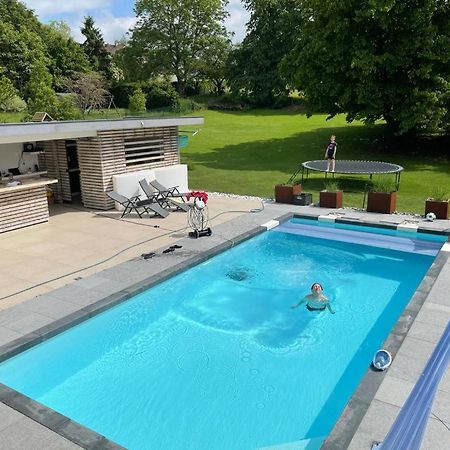 Appartement 5 Personnes Avec Acces Piscine Thyle Exteriör bild