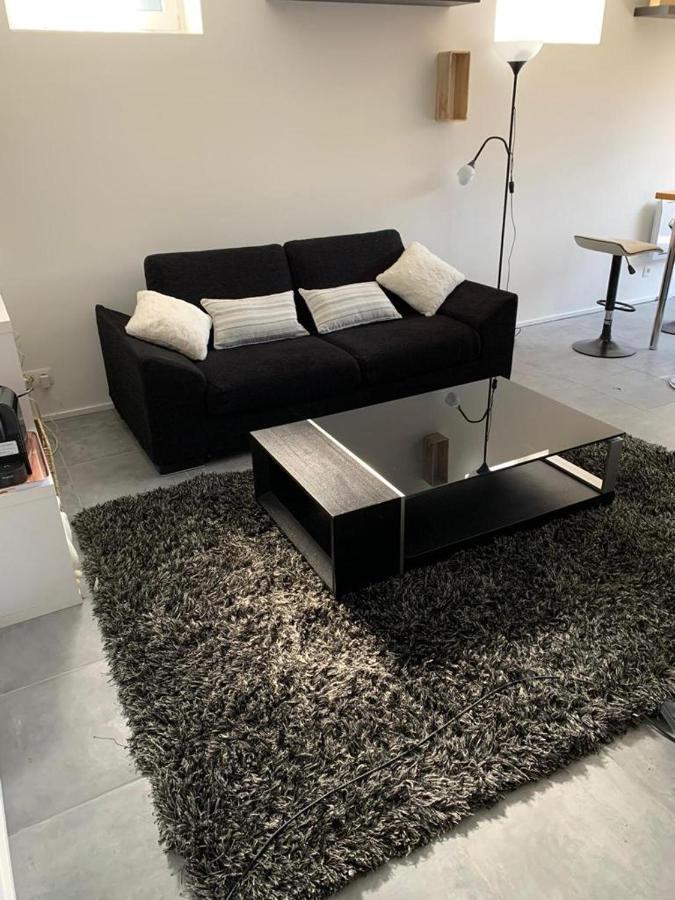 Appartement 5 Personnes Avec Acces Piscine Thyle Exteriör bild