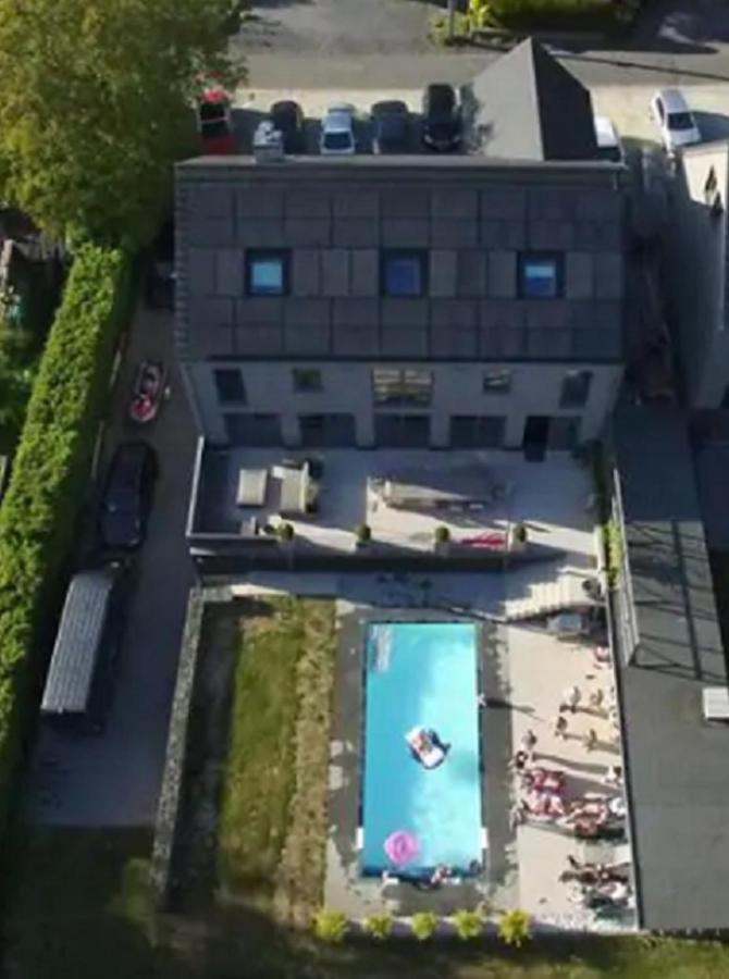 Appartement 5 Personnes Avec Acces Piscine Thyle Exteriör bild